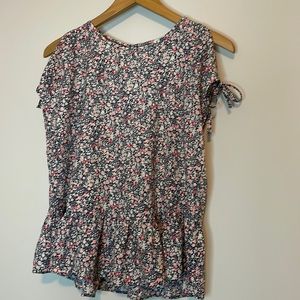 Soprano tie Shoulder Floral Blouse Sz XL